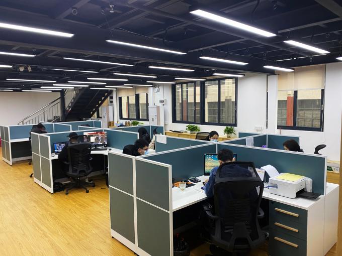 Customized Hockey Slide Board Polish Premium Silicone Spray Safe for Hockey Tiles 7